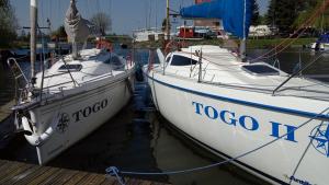 Φυσικό τοπίο κοντά σε αυτό το πλωτό κατάλυμα