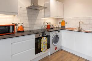 Köök või kööginurk majutusasutuses Leicester Luxury Apartment - S05