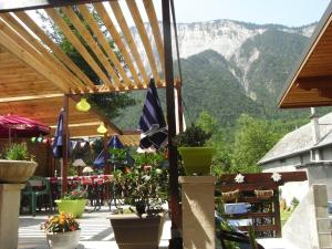 Gallery image of Hotel Le Terminus in Le Bourg-dʼOisans