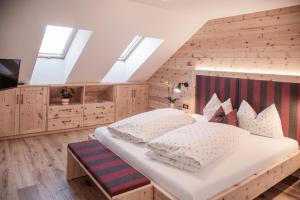 Posteľ alebo postele v izbe v ubytovaní Penthouse Chalet Pichlerhof
