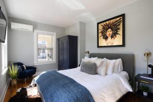 Llit o llits en una habitació de Nest Hudson