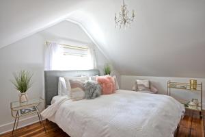 Llit o llits en una habitació de Nest Hudson