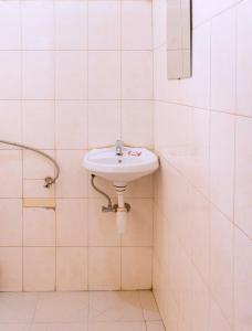 Kylpyhuone majoituspaikassa Silver Motel Mbarara