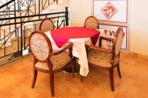 Predel za sedenje v nastanitvi Easy View Hotel Mbarara