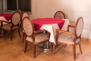 Predel za sedenje v nastanitvi Easy View Hotel Mbarara