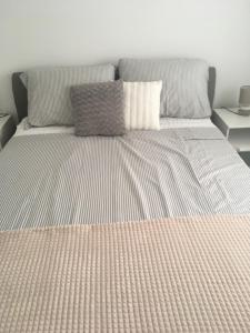 Postel nebo postele na pokoji v ubytování Luxury Apartments Vučinić Pirovac