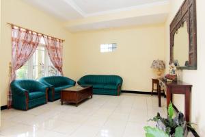 Area soggiorno di JJ House Gejayan