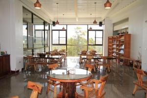 Restoran atau tempat lain untuk makan di 巨缿民宿巨象民宿