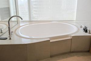 حمام في فندق نيكو شنغهاي