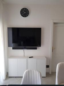 TV a/nebo společenská místnost v ubytování Dolce Sogno 2 + 24 fotografií