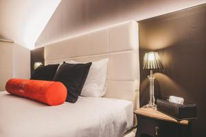 Postel nebo postele na pokoji v ubytování Hôtel Hors-Château - Liège Centre Historique
