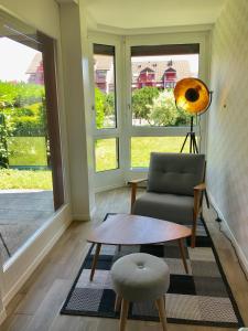 Posezení v ubytování Large Studio Near Epfl And Lausanne City Center