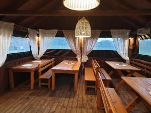 Restoran atau tempat lain untuk makan di Domek Wieloosobowy - Agroturystyka