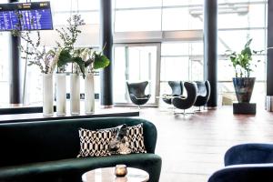 Un lugar para sentarse en Clarion Hotel Copenhagen Airport
