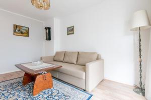 Ein Sitzbereich in der Unterkunft Private Apartment
