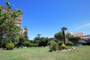 Vonkajšia záhrada v ubytovaní Apartamentos Creu de Sant Pol 2 Habitaciones + 6 fotografií