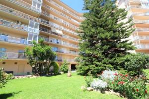 Vonkajšia záhrada v ubytovaní Apartamentos Creu de Sant Pol 2 Habitaciones