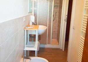 A bathroom at Hotel Villa Rita
