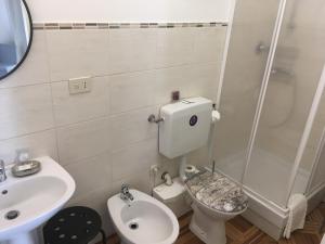 Gallery image of Check-Inn Rooms Genova Centro in Genova