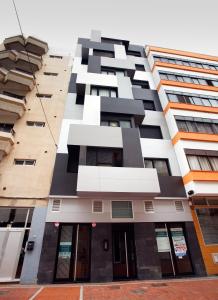 Zgradba, v kateri se nahaja apartma