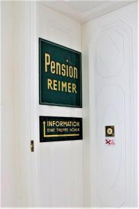 Certifikát, hodnocení, plakát nebo jiný dokument vystavený v ubytování Pension Reimer