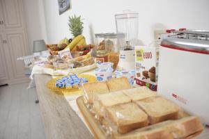 Jedlo v ubytovaní bed & breakfast alebo blízkom okolí
