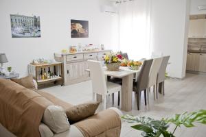 Kuchyň nebo kuchyňský kout v ubytování B&B d'Orleans