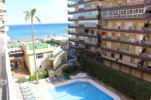 Basen w obiekcie Apartamento Ronda 4 - Los Boliches lub w pobliżu