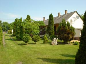 Gallery image of Örökzöld Apartmanok Balatonfenyves in Balatonfenyves