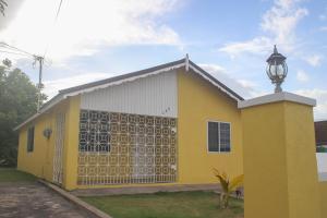 Gallery image of Chin Cozy@ Rhyne Park in Montego Bay