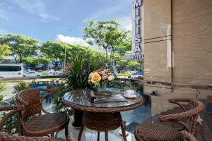 Restoran atau tempat lain untuk makan di Mitisa Hotel Da Nang - Near Dragon Bridge