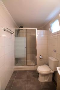 A bathroom at Villa de la Mer