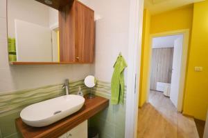 Koupelna v ubytování Jutta Apartment + 37 fotografií