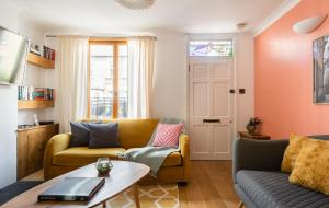 Gallery image of The Madras Cottage - Bright 3BDR Home with Garden in Cambridge