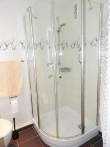 Koupelna v ubytování Wolke 5 - Urlaub in der Parkwohnanlage Atlantic + 8 fotografií