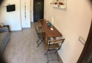 Μια τηλεόραση ή/και κέντρο ψυχαγωγίας στο Baia Sant'Anna IUN S5063 +8 φωτογραφίες