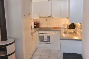 Gallery image of Monami Apartments Klosters, Bim Sportplatz in Klosters +12 photos