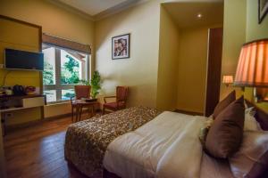 Gallery image of Infinitea Tea Garden Resort in Pālampur