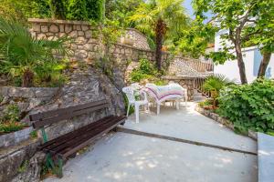 Ein Garten an der Unterkunft Apartments Gea