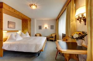 Postel nebo postele na pokoji v ubytování Hotel Meierhof