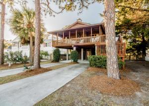 Gallery image of Jack's Tybee Treehouse in Tybee Island