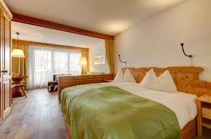 Postel nebo postele na pokoji v ubytování Hotel Meierhof