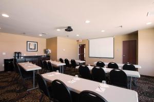 Konferenční prostory v ubytování Cobblestone Inn & Suites - Eads