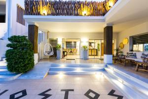 Гостиная зона в Nostos Beach Boutique Hotel +37 фотографий