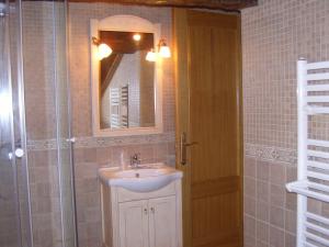 Photo de la galerie de l'établissement Casa Paulino, à Los Corrales de Buelna 15 autres photos