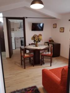 A kitchen or kitchenette at Alloggio Turistico Civico 4