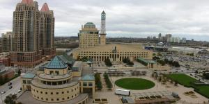 Vista generica su Mississauga o vista sulla città dall'interno dell'appartamento