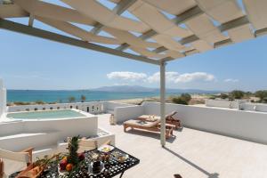 Balcó o terrassa a Nikos & Maria Apts - Suites