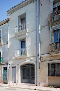 Tòa nhà nơi căn hộ tọa lạc