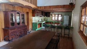 Dapur atau dapur kecil di Cabañas Tapalpa Sierra del Tecuan, Cabaña Coyote